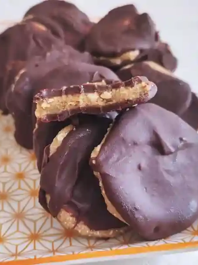 Best Homemade Keto Snickers Bites: Just 4 Ingredients!