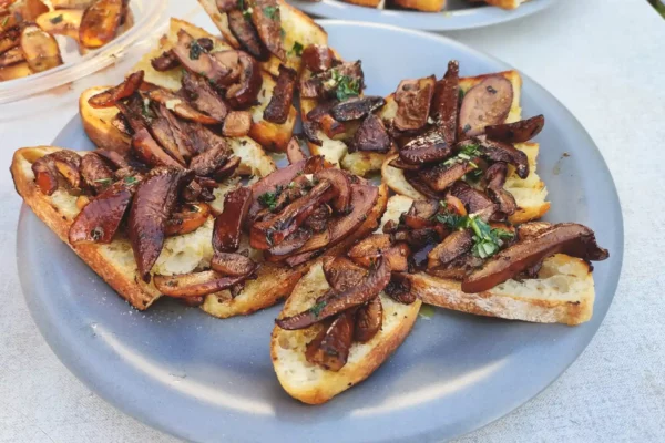 Tawny Milkcap Mushroom on Garlic Bread