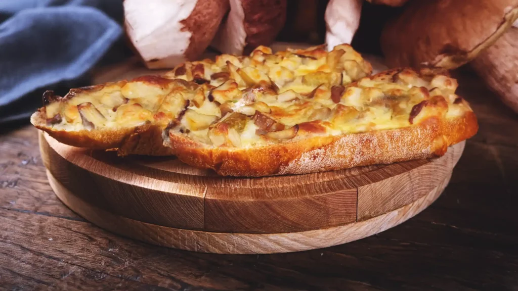 Porcini Mushroom Cheese Topped Bread Fetured