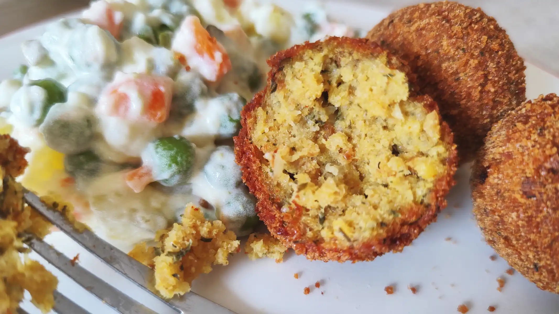 Tuna Potato Falafel Served with Mayo Salad